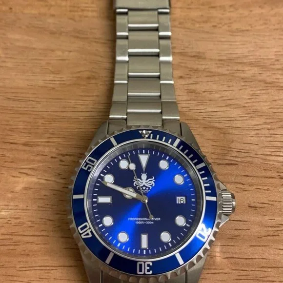 Phoibos PX002B Men Dive Watch Swiss Quartz Blue